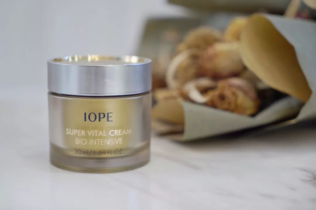 秋冬季哪款面霜好用,秋冬适合干皮补水锁水最好的面霜