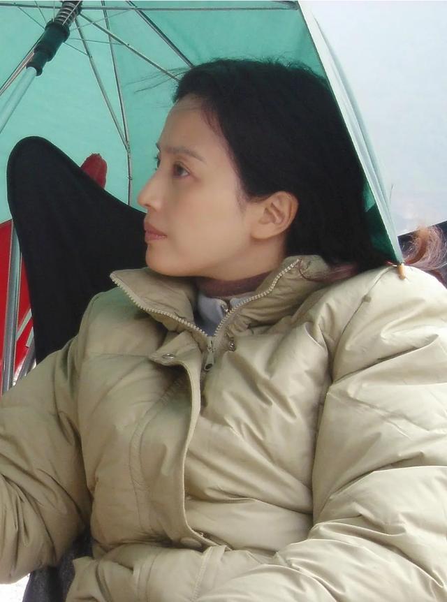 大美女刘晓莉：为了女儿刘亦菲，放弃了事业，丢掉了婚姻