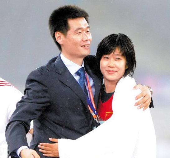 贾秀全被质疑王霜替补,贾秀全批评王霜视频