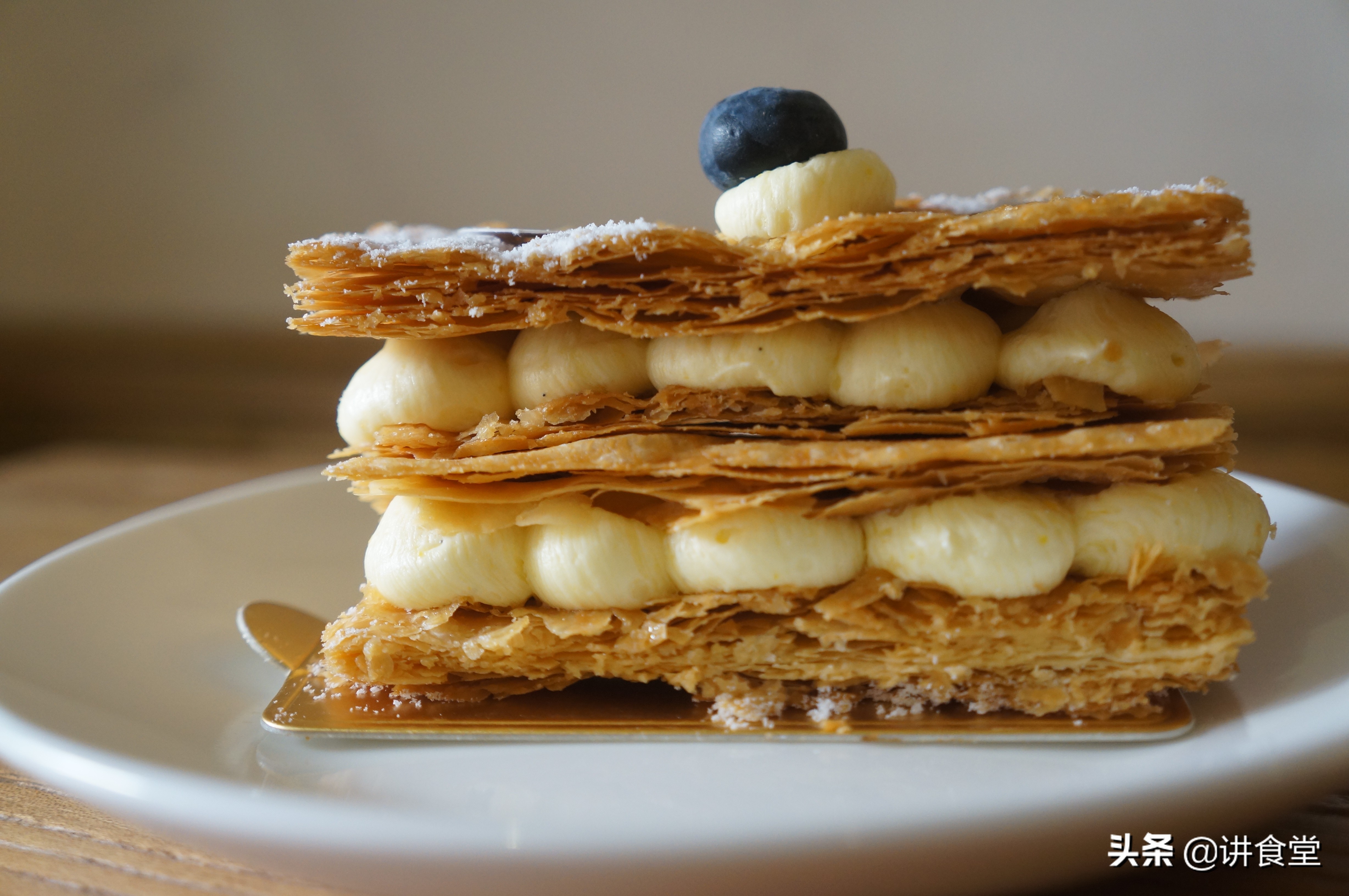 飞跃半个地球,探寻披萨最初的模样,原来可以这么简单这么好吃