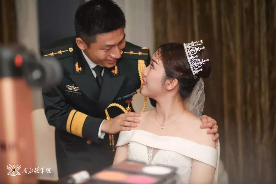 “课目：集体婚礼，内容：娶媳妇儿……”