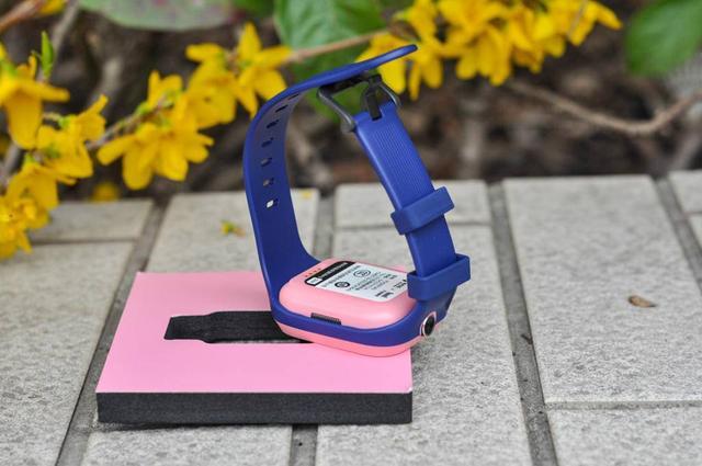 一千多元不买手机反而买了,儿童手表买哪一款比较实用