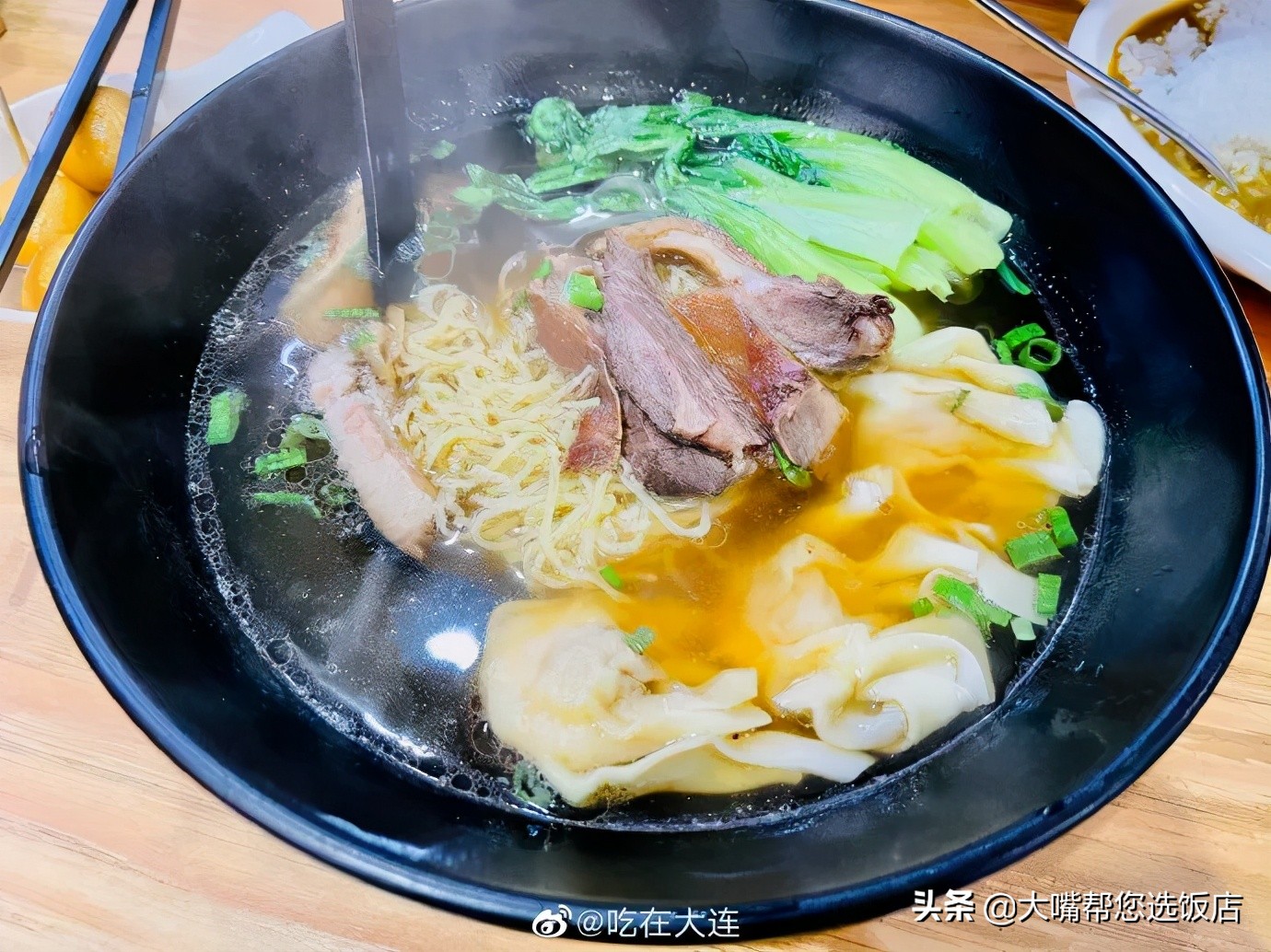 附近吃的美食推荐牛腩,大连万象汇美食店推荐牛腩