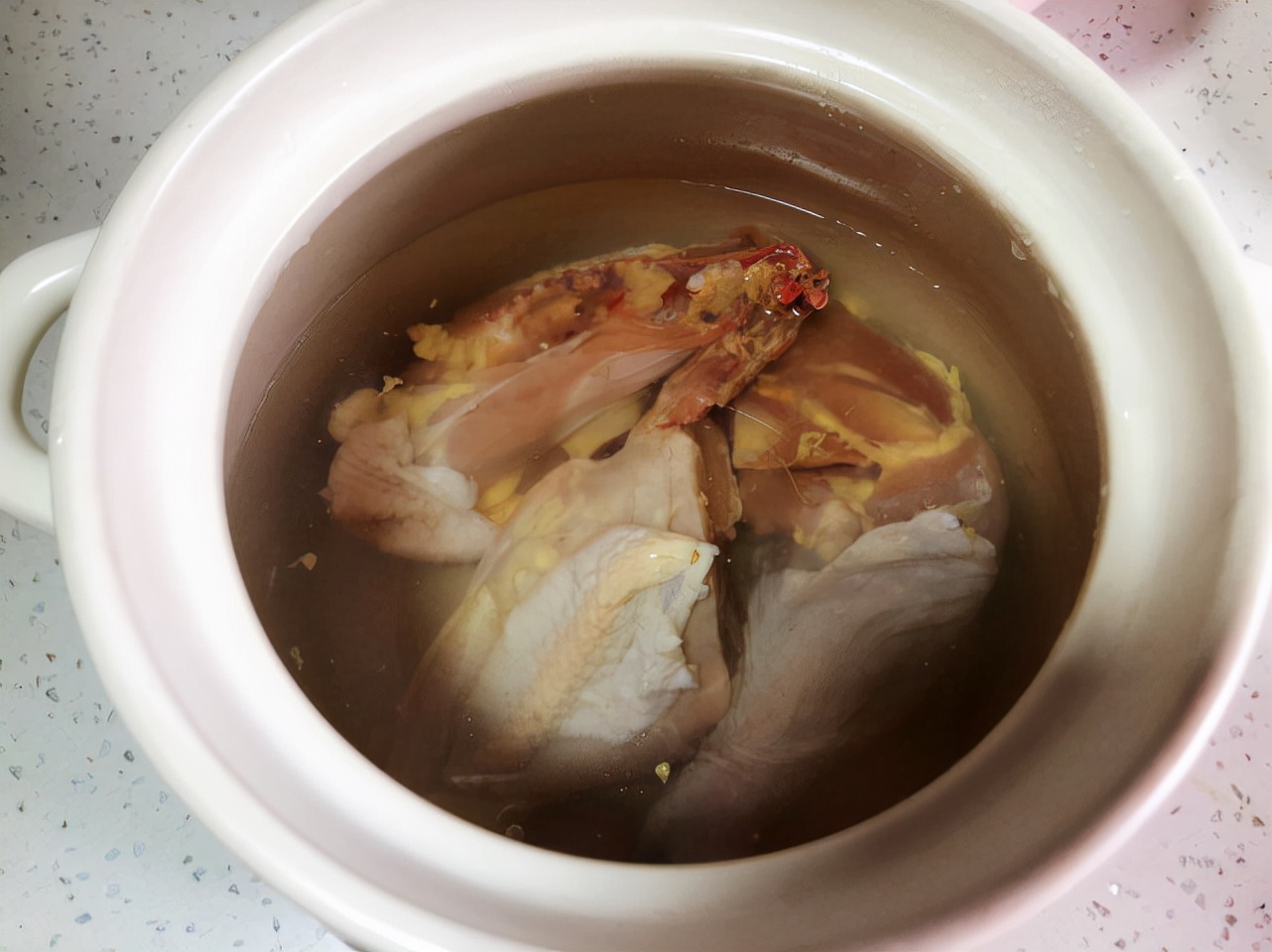 适合天冷喝的汤暖身又营养特好做,冬天多喝这汤鲜美又营养