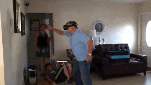 鍜岀埗姣嶄竴璧峰涓栫晫濂藉,浜彈鍜岀埜濡堜竴璧风殑蹇箰鏃跺厜