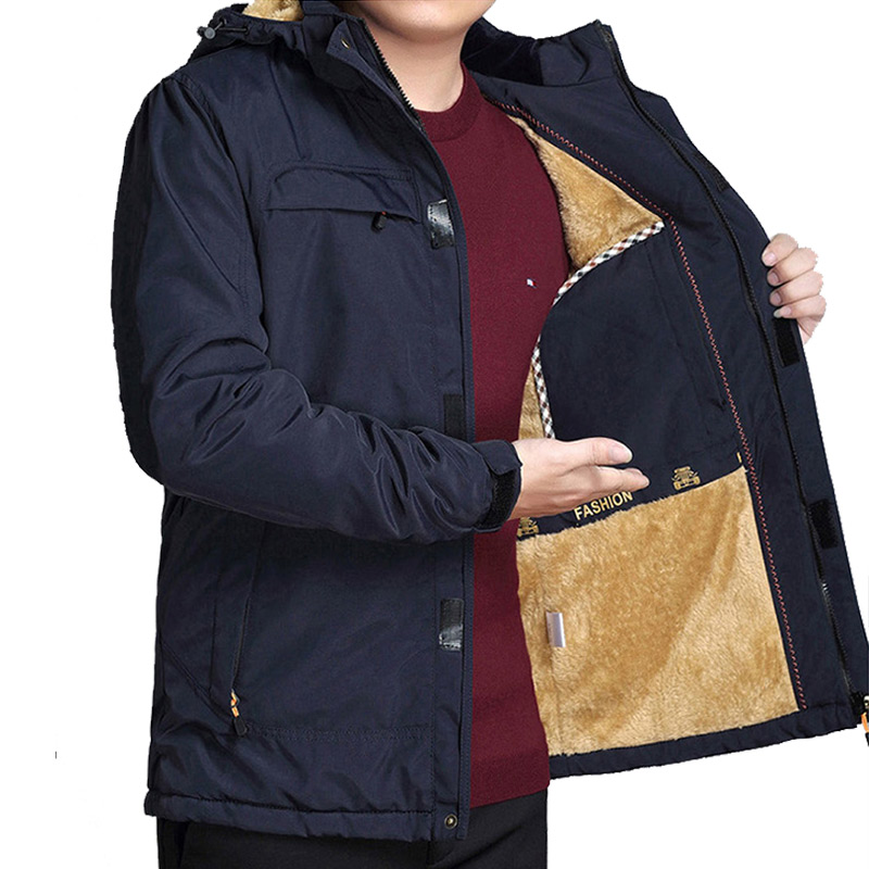 大年三十卖男装发朋友圈,不缺钱买衣服