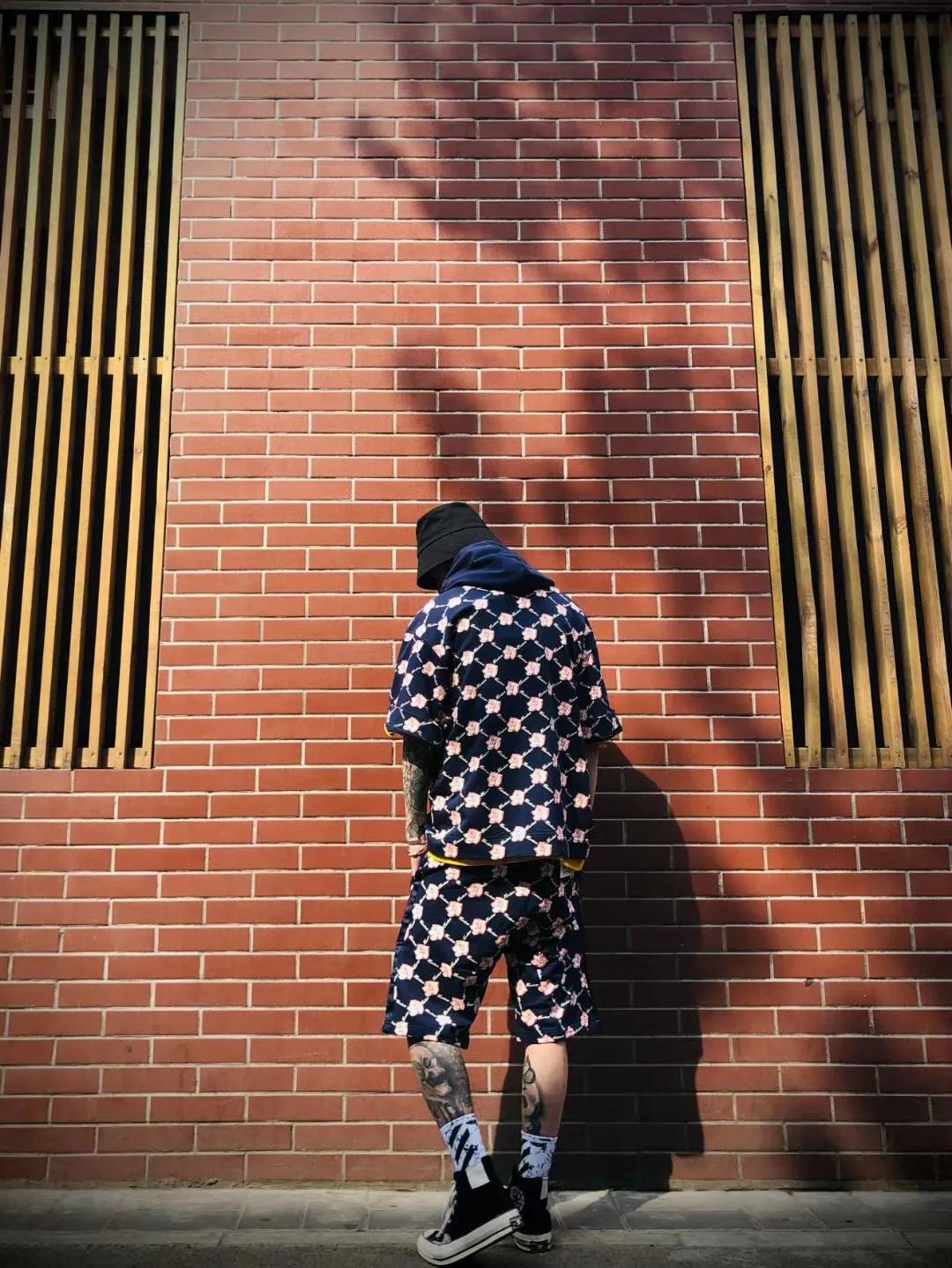 点击开启520心意臻选清单！BALENCIAGA爱心T还是PANDORA手链？