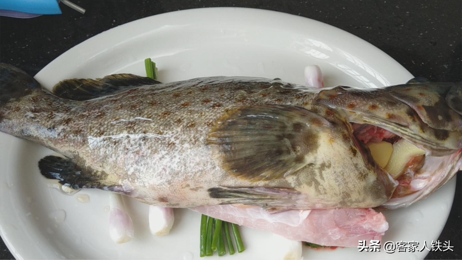 美味的鲜鱼做法,饭店外焦里嫩的鱼做法