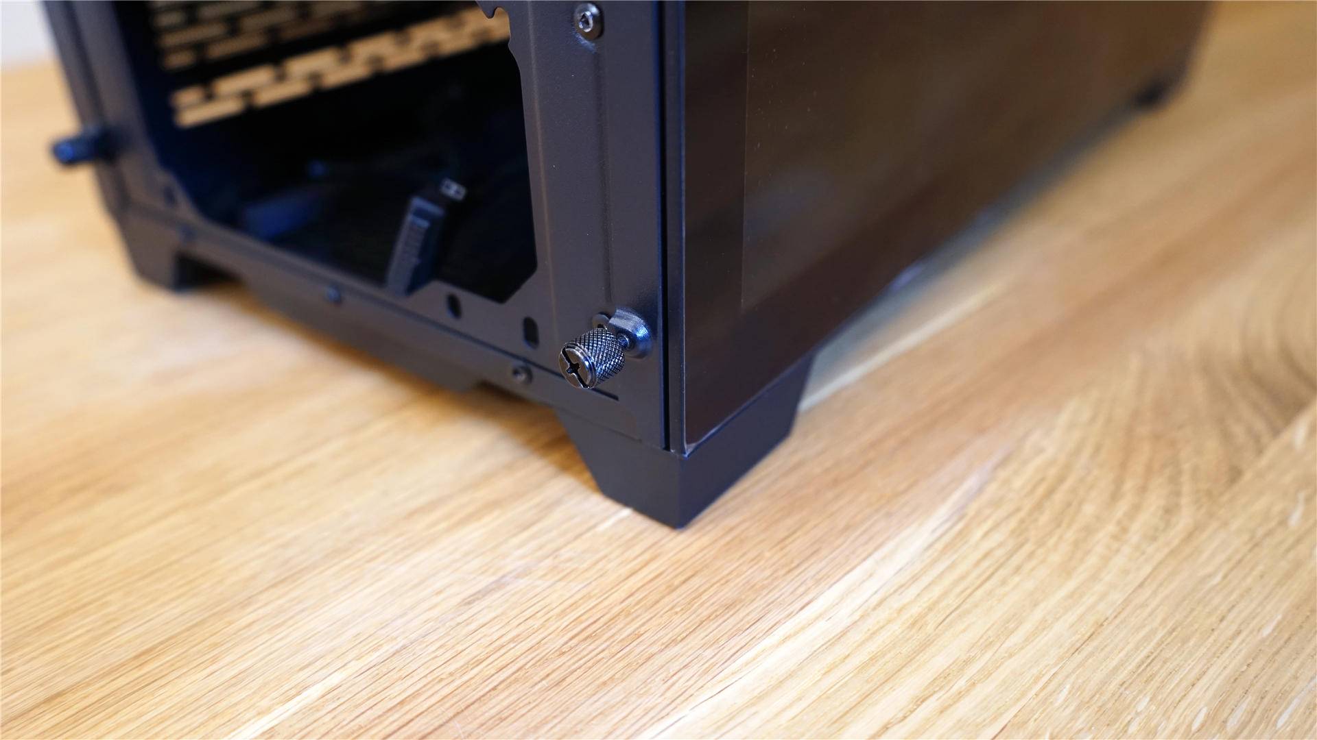 安钛克机箱标配风扇够用吗,安钛克静音机箱哪款最好