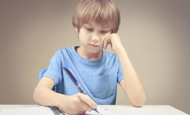 孩子写作文没思维怎么训练,孩子写作业不专心怎么教