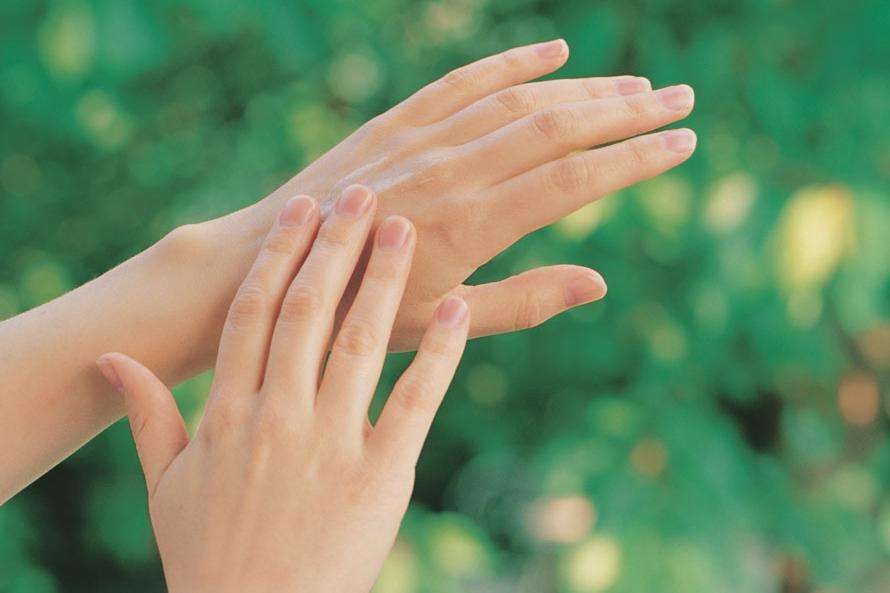 老年人手抽筋的原因和治疗方法,老年人不缺钙手抽筋是什么原因