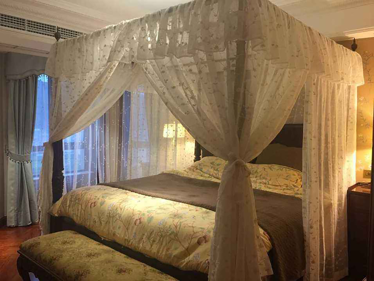 床幔怎么布置好看,床品怎么搭配窗帘