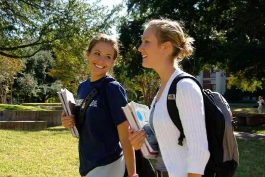 自己攒钱出国留学有必要吗,父母花几十万出国留学