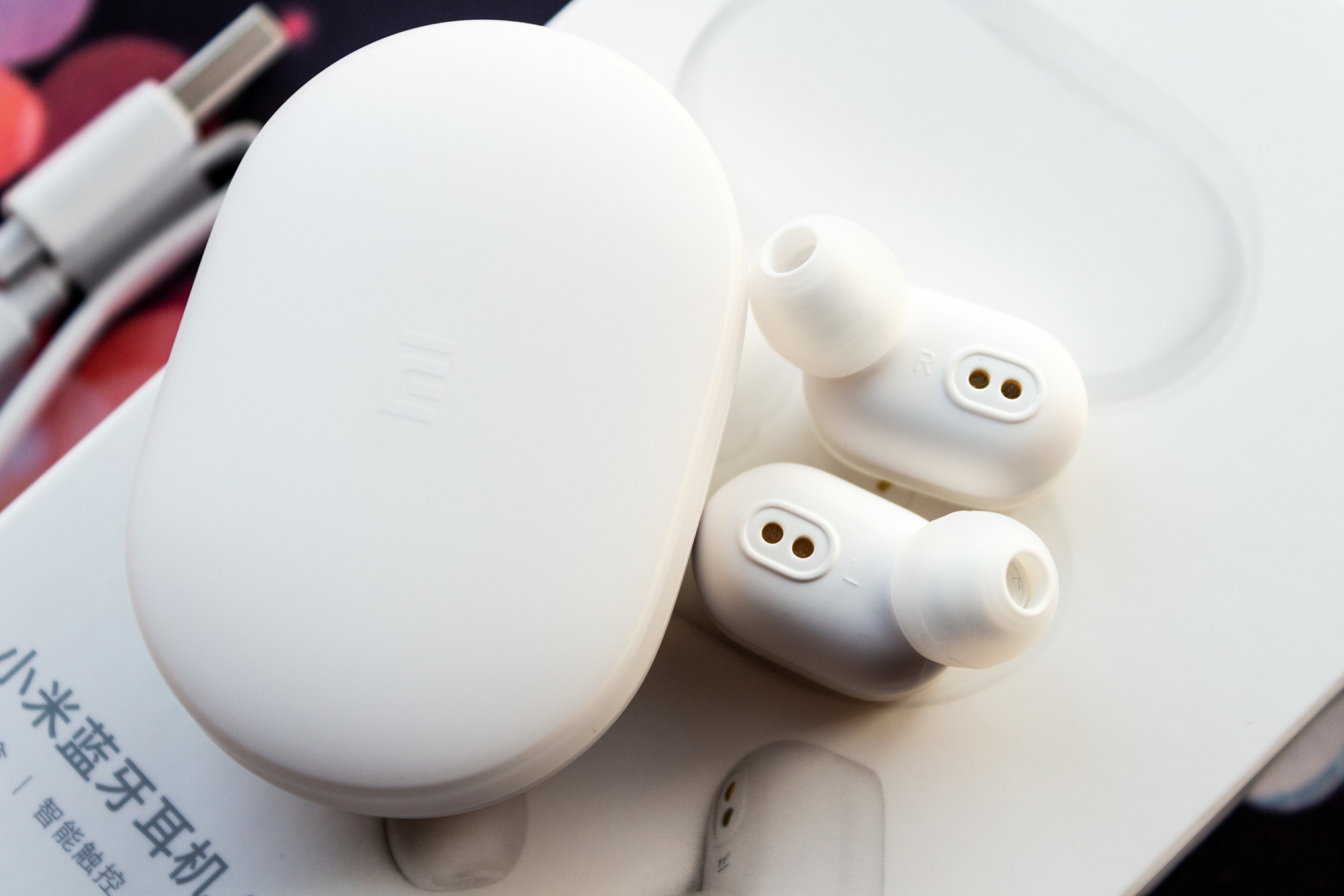 小米蓝牙耳机airdots青春版说明书,小米蓝牙耳机airdots青春版佩戴