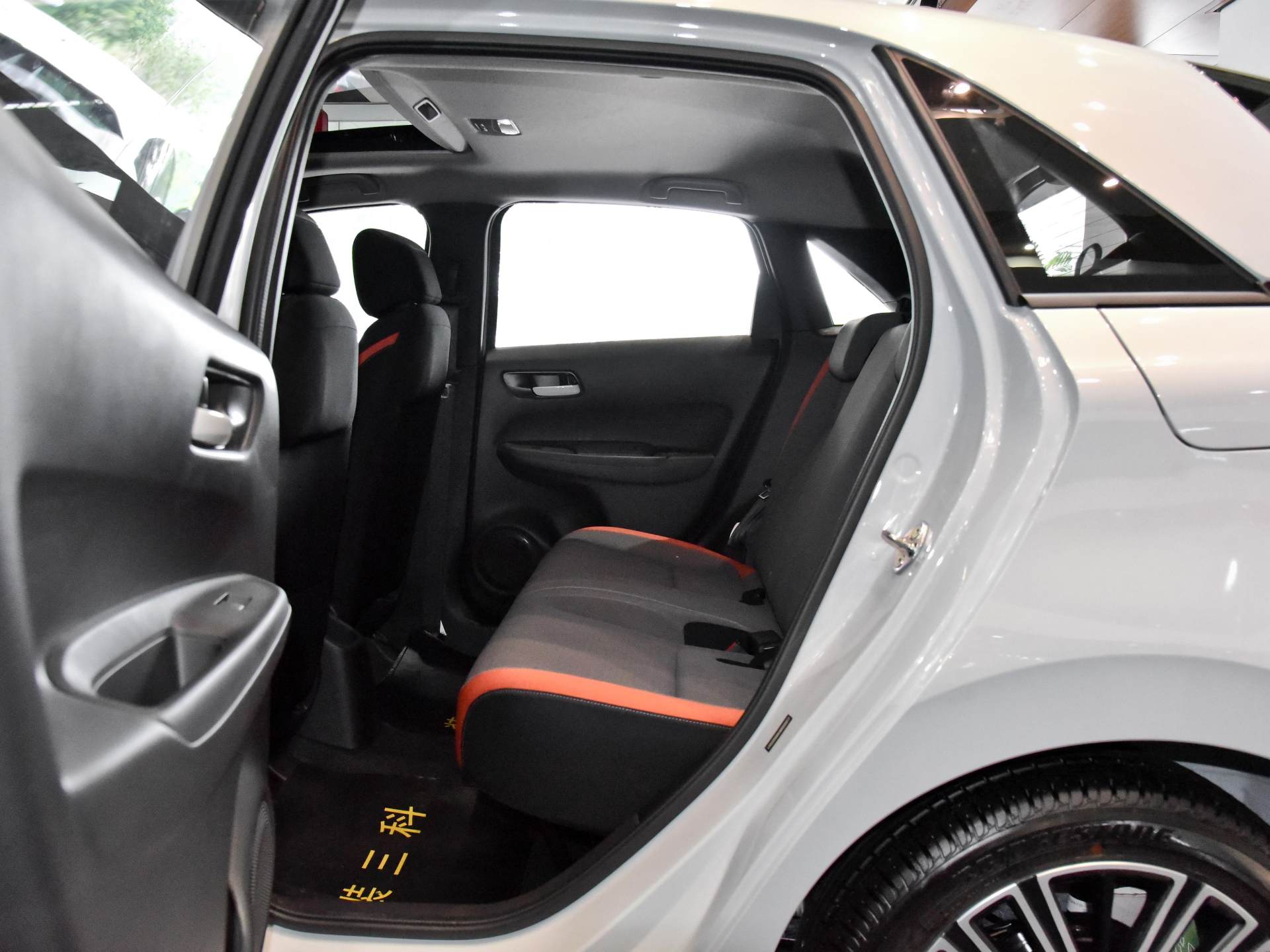 便宜又省油的小钢炮飞度,便宜日系省油代步家用车推荐