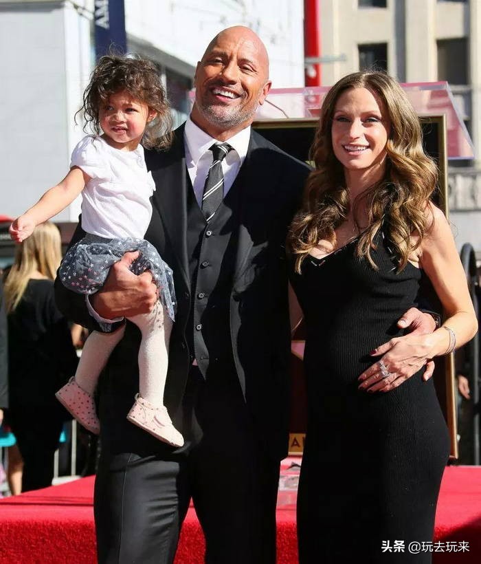 巨石强森结束12年爱情,巨石强森和女儿们的恋爱