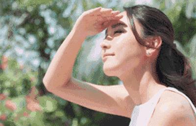 小光圈防晒喷雾50倍清爽不油腻,防晒喷雾不油腻推荐