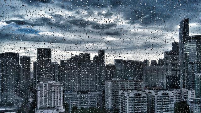 告别连续多日的阴雨湿冷天气,告别潮湿的天气