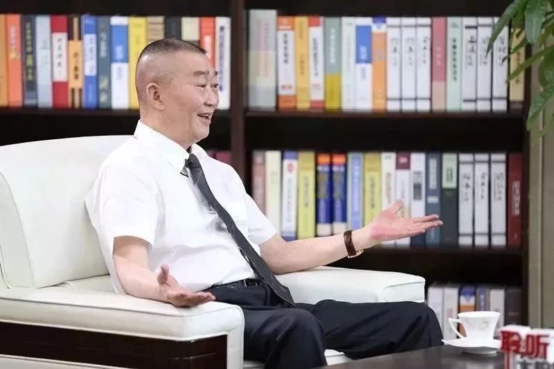 为何娃哈哈被捧上神坛,娃哈哈跌入神坛