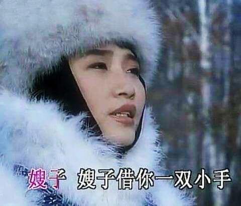 歌手李娜57岁了,出家前1月还在推广民族音乐,曾有两段悲伤恋情