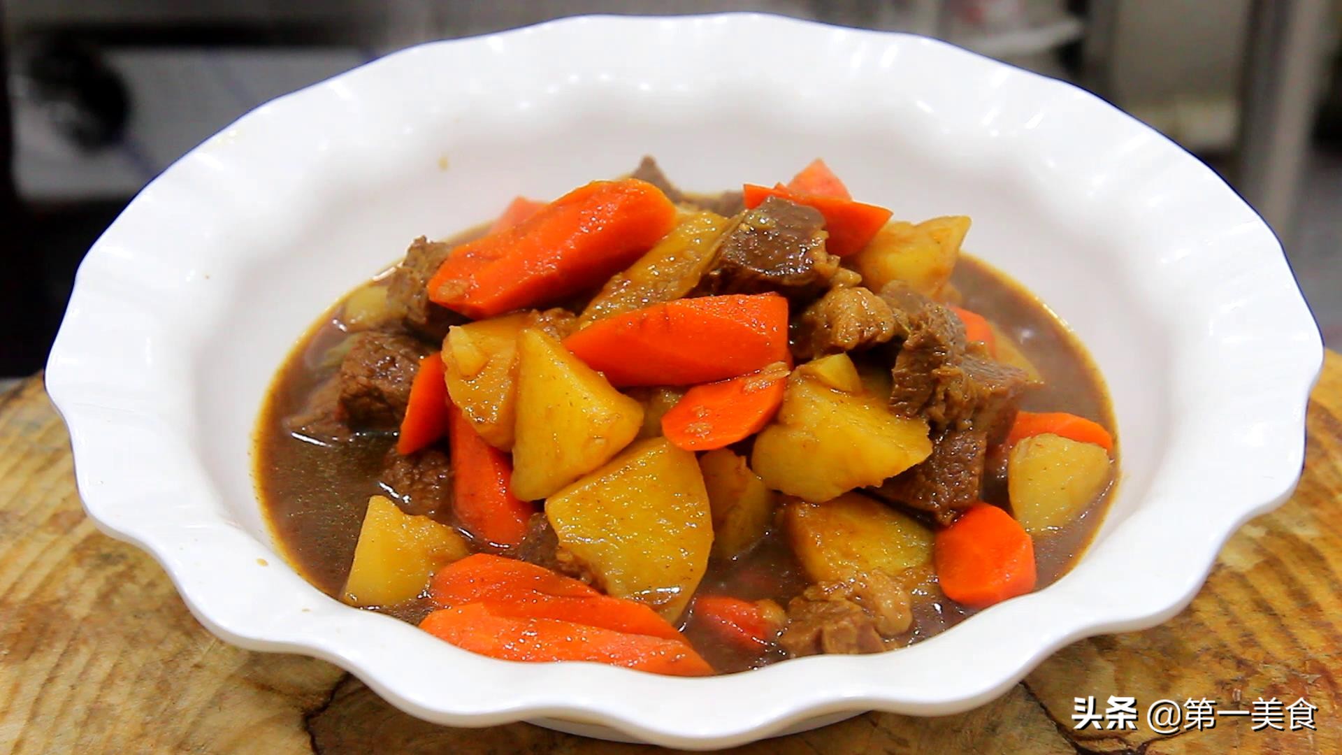 土豆炖牛腩大厨做法,牛肉炖土豆土豆炖牛腩的做法