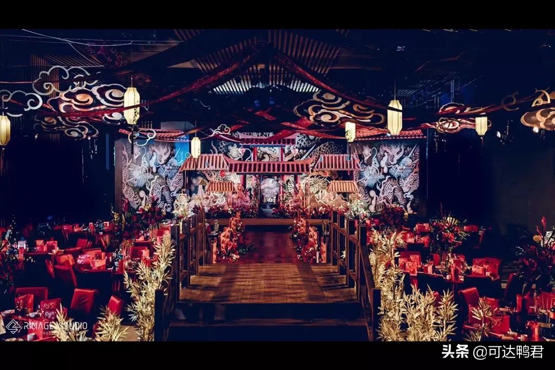 结婚当天什么时间段佩戴三金,三金是结婚之前佩戴还是结婚以后