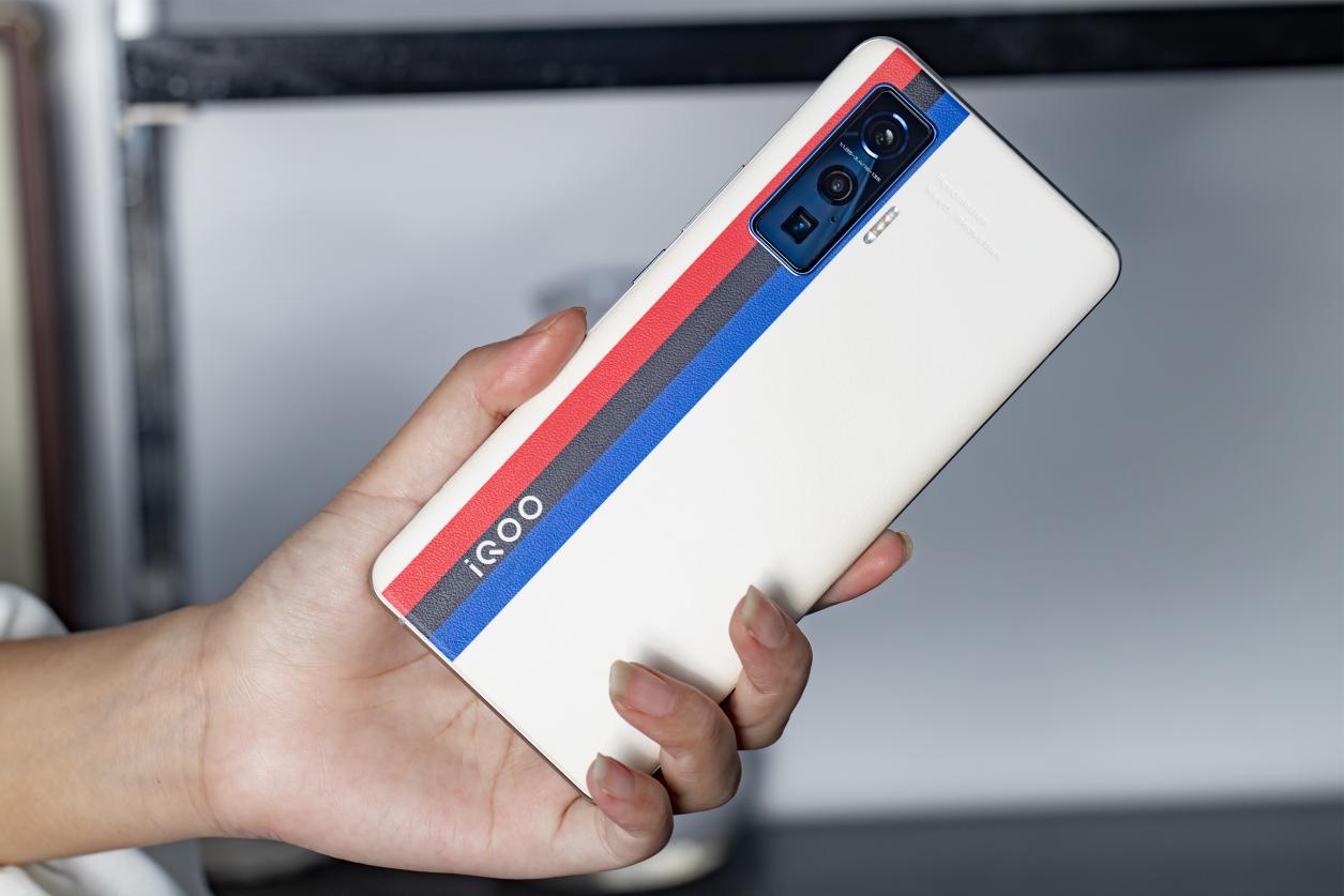 苹果谈iphone12边框掉漆,iphone12边框掉漆严重