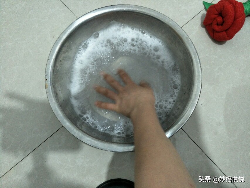 真丝桑蚕丝床单怎么清洗,夏季真丝桑蚕丝衣服怎么洗