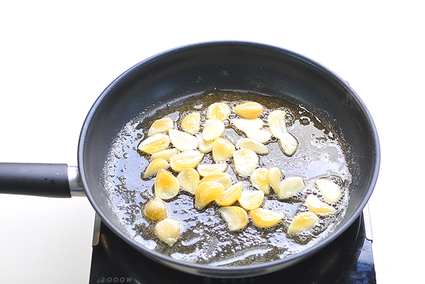 生吃冰冻虾怎么做简单又好吃,冷冻虾怎么煮好吃又简单