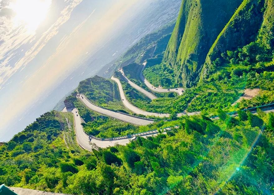 骊山最美环山路可以看日出么,西安临潼傍晚的骊山