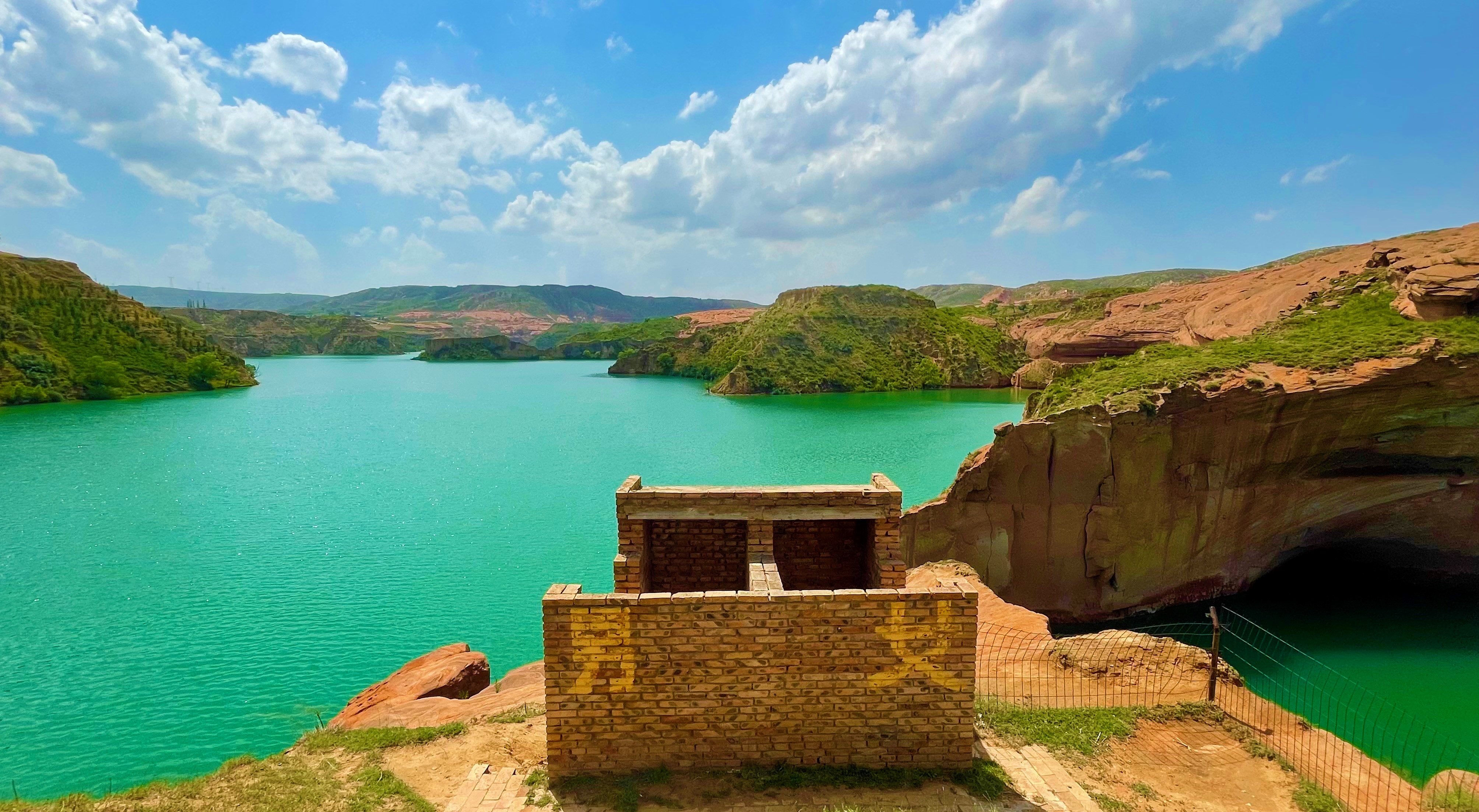 靖边波浪谷湖,靖边县波浪谷景区