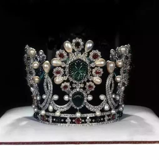 各国皇室王冠视频,世界各国王冠对比