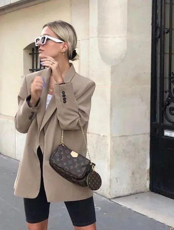 这4款包包背出去一定会被夸好看,这五款秋冬包包潮的让人心动