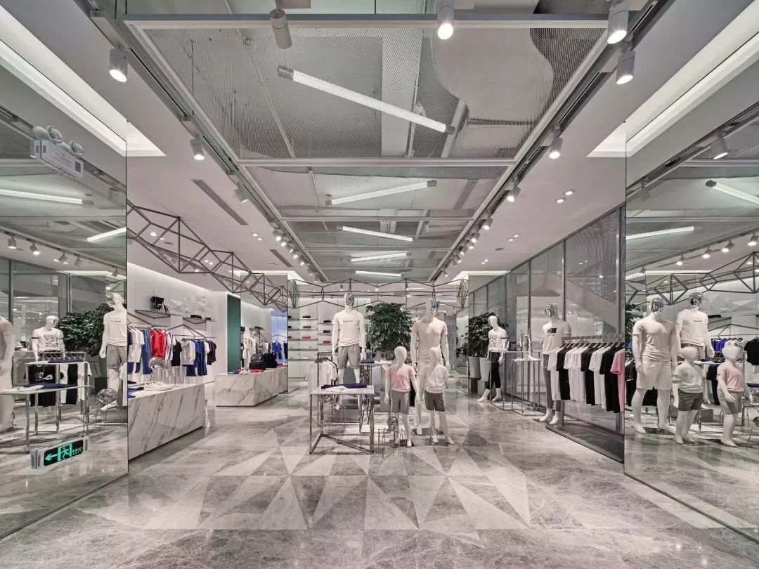 雅戈尔2021年服装业务收入,雅戈尔服装营业额