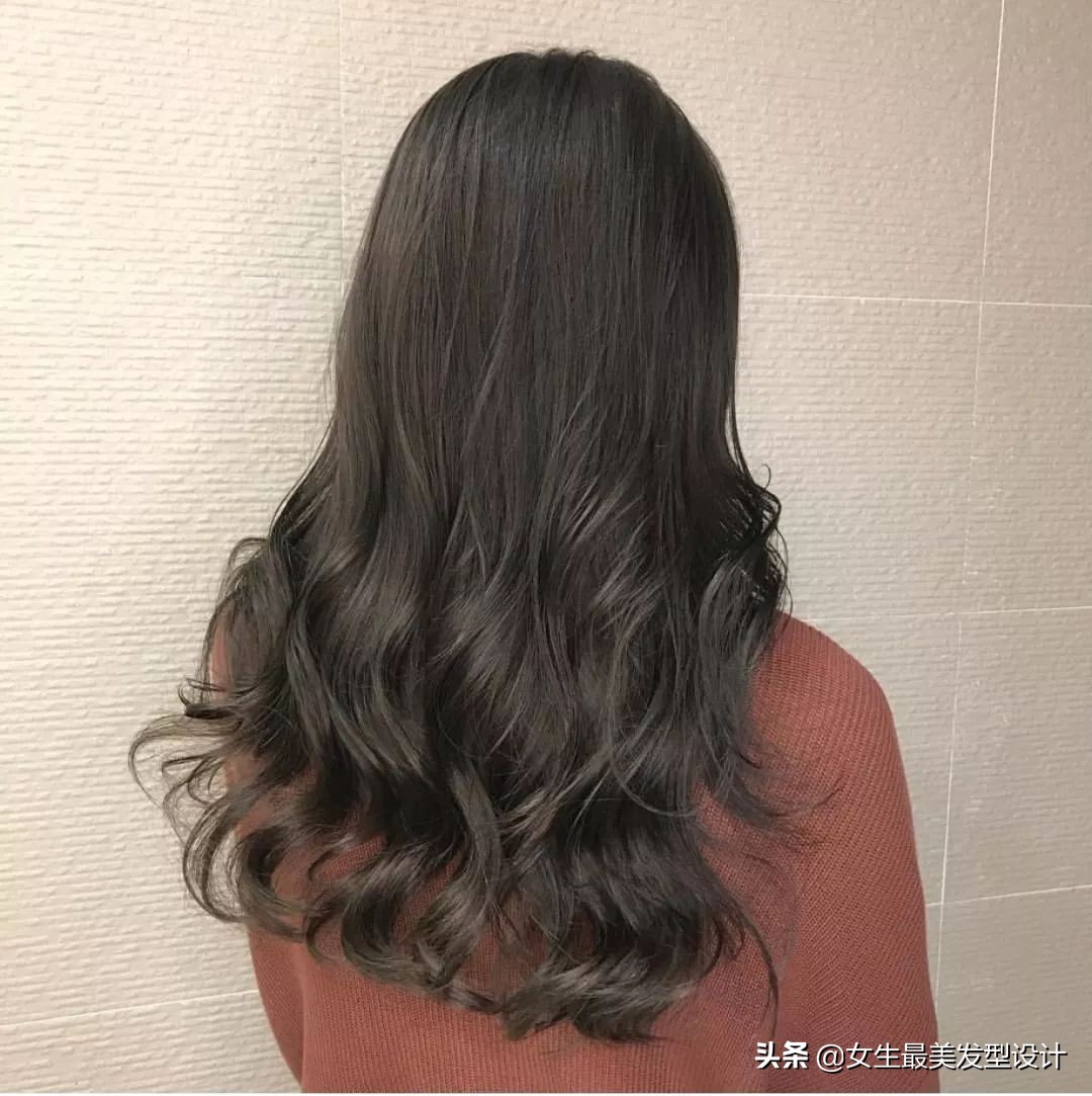 烫发中长内扣怎么打理,烫发女生推荐中长好打理