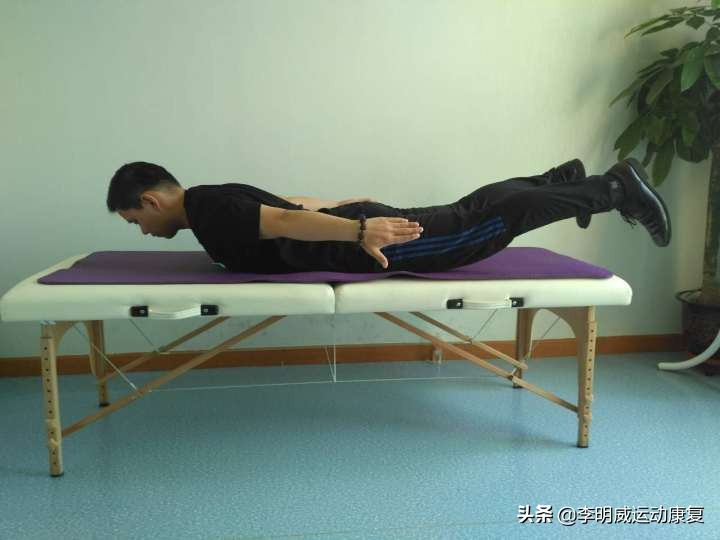 腰间盘突出睡硬板床越来越疼,多少人受睡眠不良影响