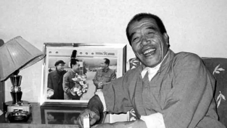 1964年，伟人71岁生日，宴请4位特殊客人，伟人：尾巴翘高了