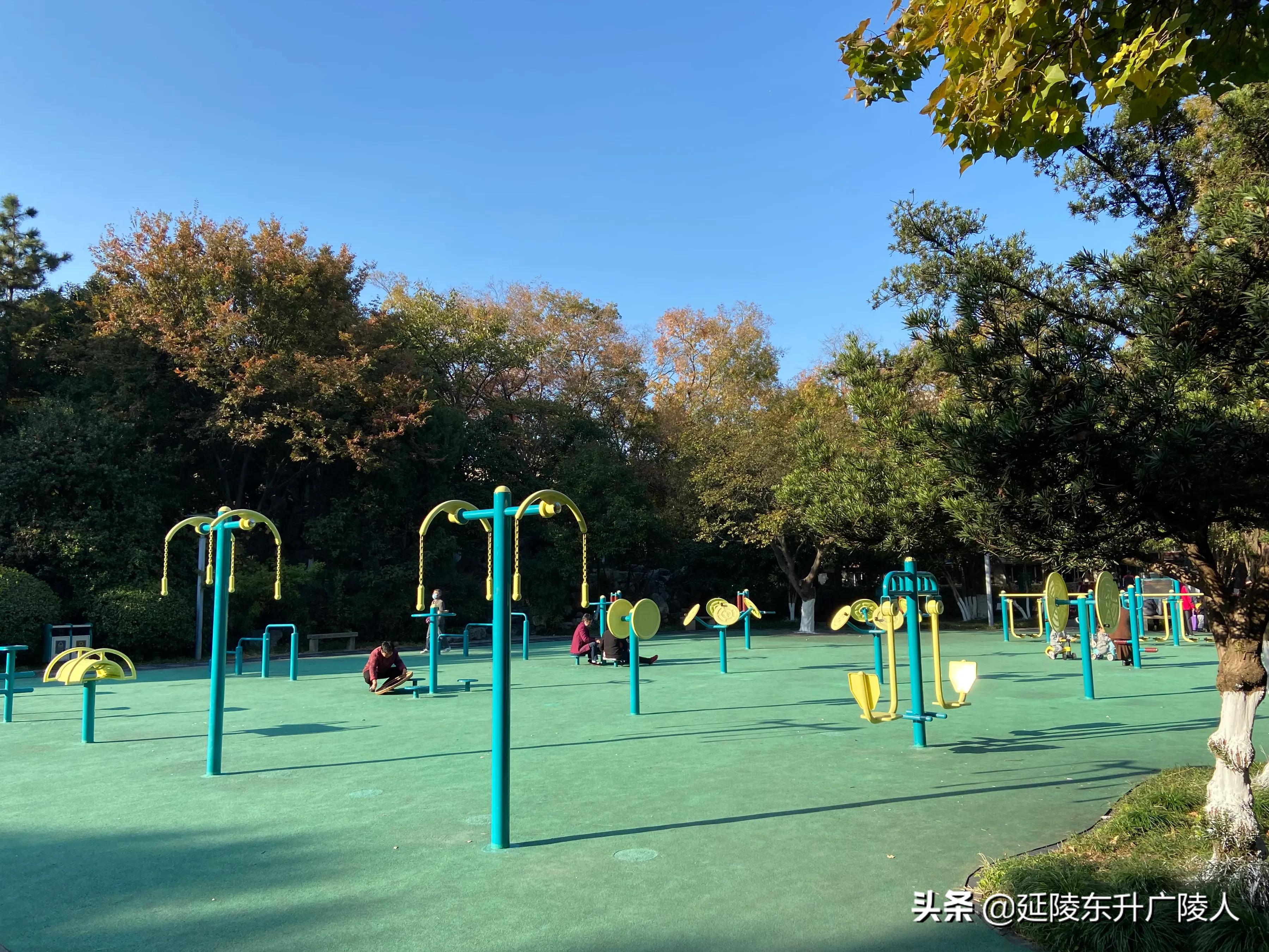 常州戚墅堰花溪公园溪事亭翠微亭烈士纪念广场戚机厂生活区的公园