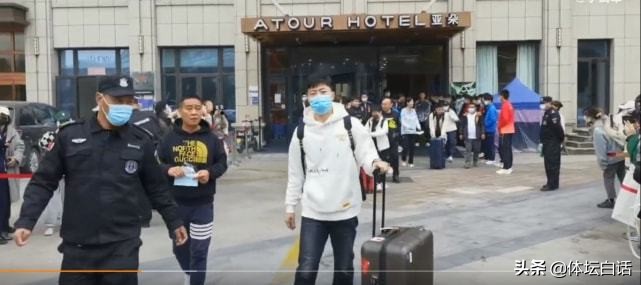 国乒樊振东军装,国乒陈梦新队服