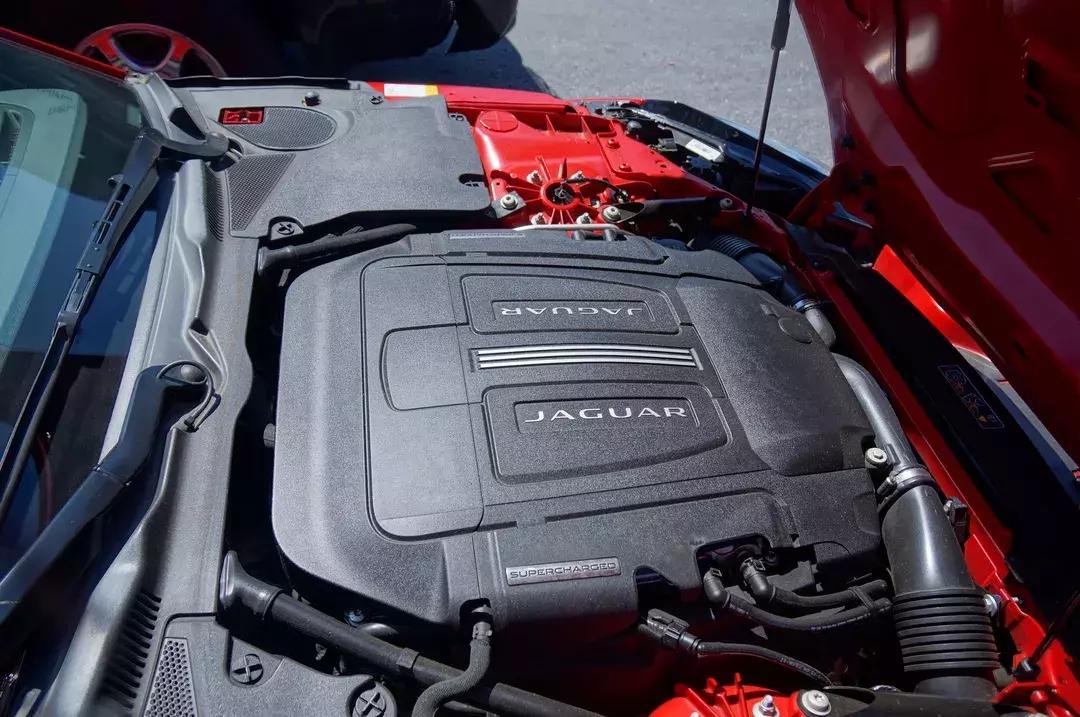 试驾捷豹ftype2021,捷豹f-type3.0t试驾