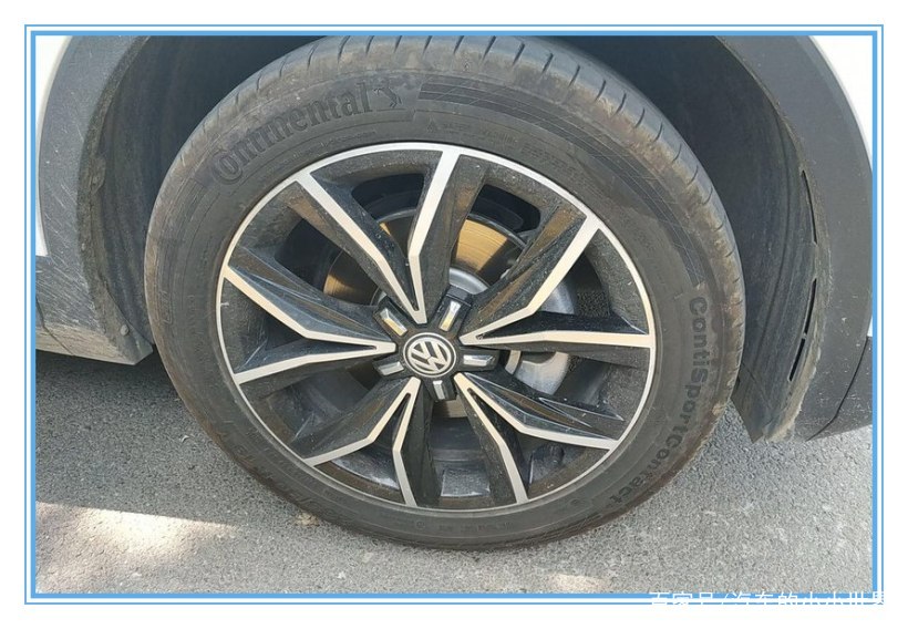 途观l副驾驶车门异响怎么解决,途观l挡风玻璃两边黑色饰条异响