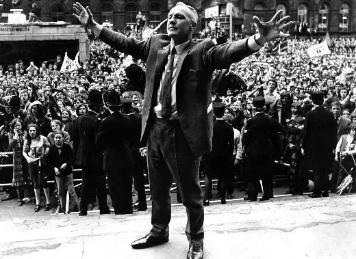 足球无关生死但高于生死什么意思,足球无关生死足球高于生死的意思