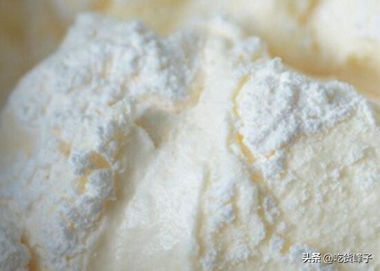 买面粉时，居然分高筋、中筋和低筋面粉，千万别买错，买错口感差