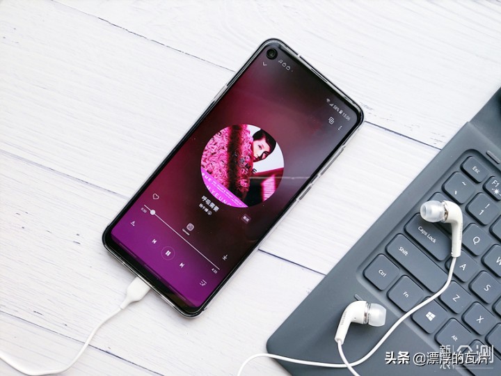 三星galaxya8s参数配置详情,三星a8s有哪些优缺点