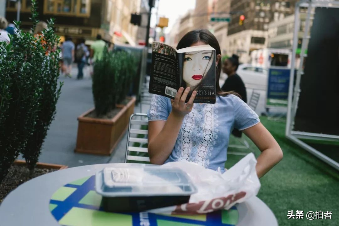 巧合抓拍到的纽约街头画面,视觉错位奇闻趣事