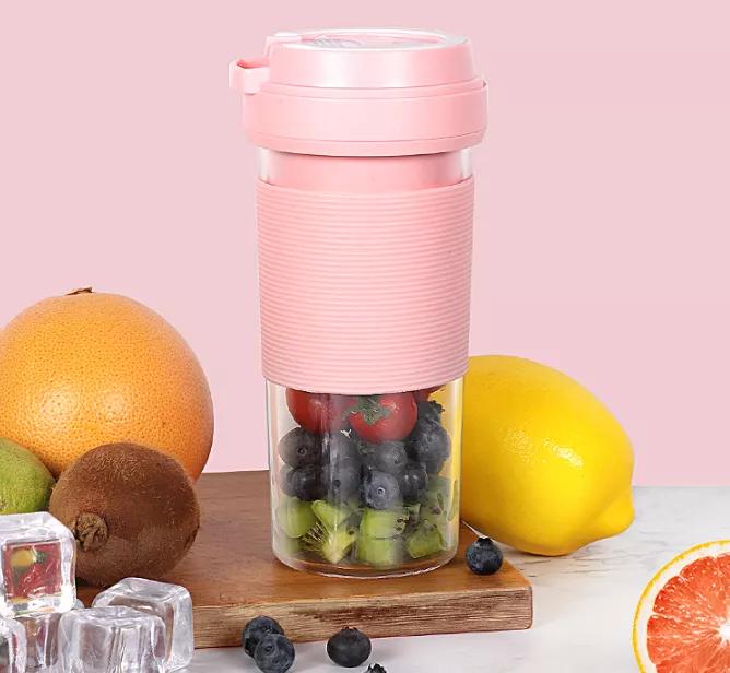 89元买了个充电便携榨汁杯，赶紧试了一下，以后不用花钱买果汁了