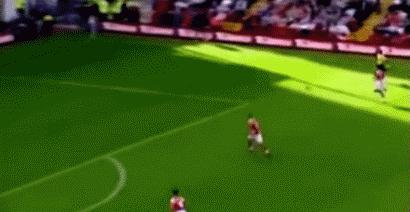 范佩西上演飞翔的荷兰人,范佩西感人视频