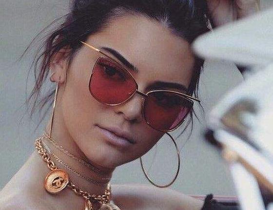 平价墨镜怎么挑,买的黑墨镜看不清咋办