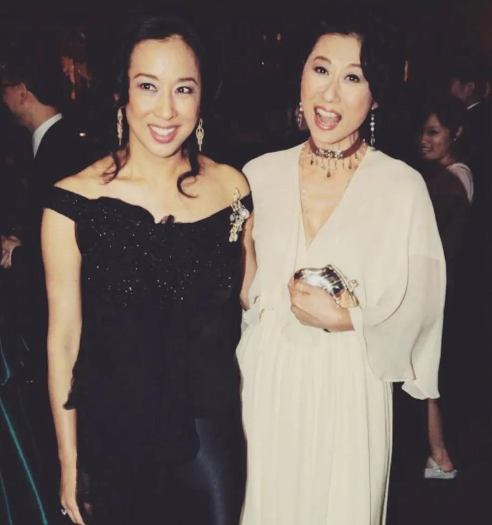 朱玲玲豪门贵妇 (香港豪门贵妇朱玲玲)