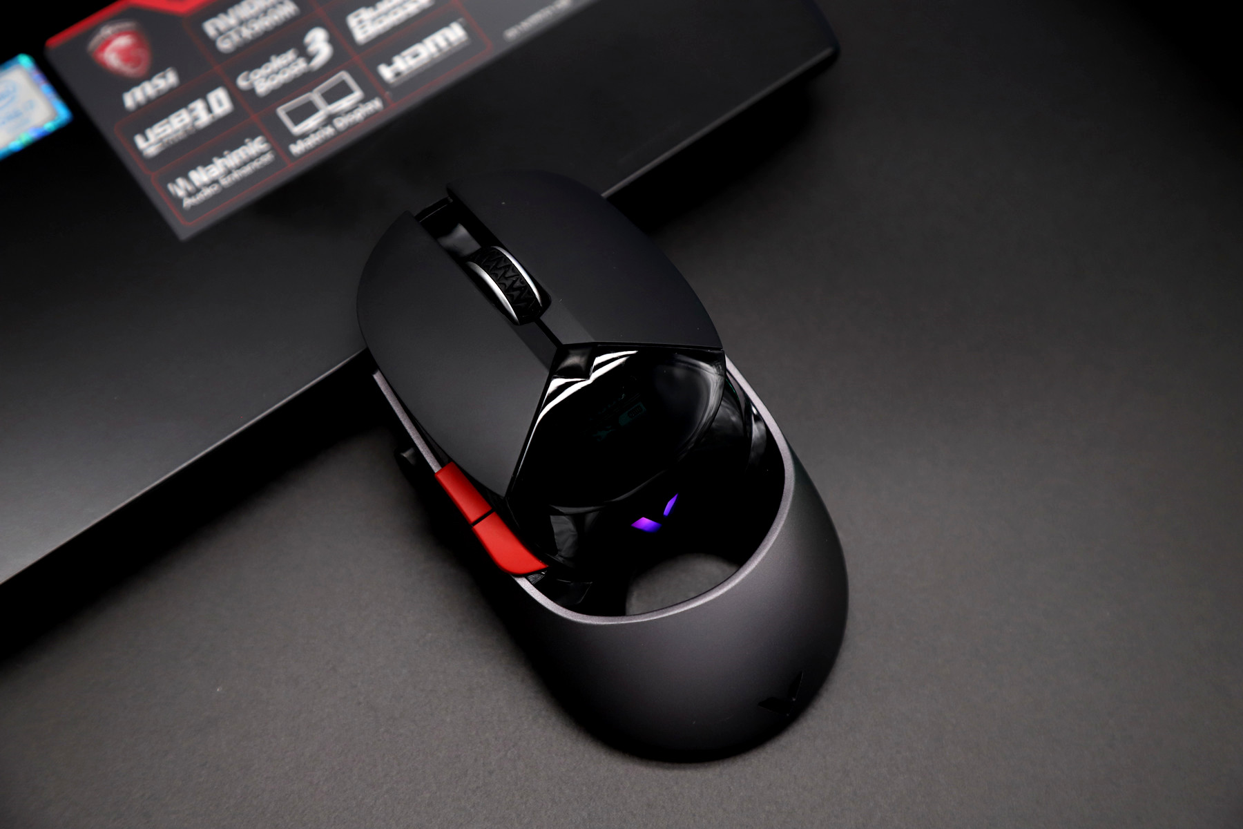 雷柏vt950无线游戏鼠标评测真香,一款自带屏幕的游戏鼠标雷柏vt960